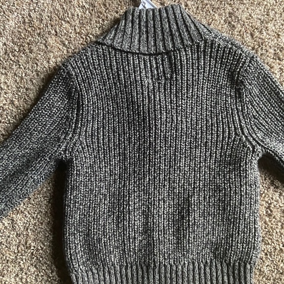 OSH KOSH B’GOSH BOY GRAY CARDIGAN - Picture 3 of 5